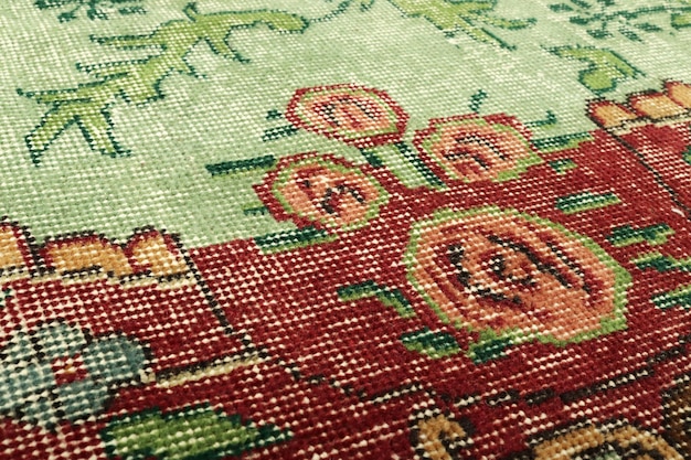 Detail výšivky na látke